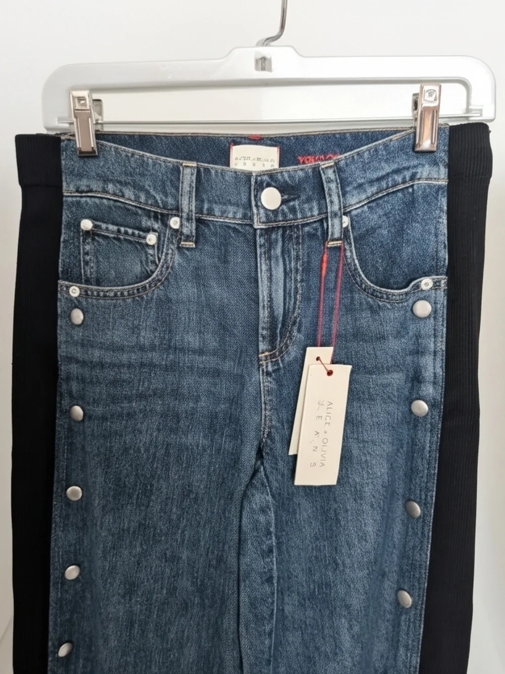 Alice + Olivia Two-Tone Wide Leg Snap-Trim Jeans in Denim Blue and Black Size 26 - Picture 6 of 13